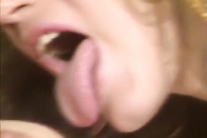 Brunette lesbian babes take up with the tongue vaginas in outstanding retro lesbo scene