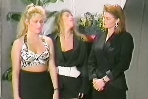 Luscious blonde playgirl acquires her twat licked and fingered