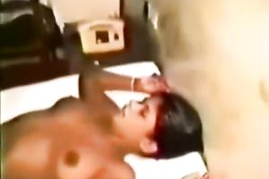 Horny Indian pair have sex in hotel room on their babe moon
