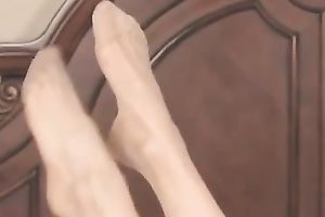 My white women teases me with her nylon feet in a hawt homemade video
