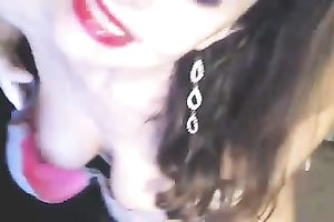 Bosomy cam milf fingers her pulsating twat on a ottoman