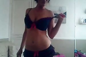 Jaw-dropping cam solo with a naturally breasty BBC slut