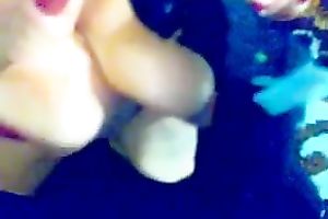 Watch me rubbing my pedicured feet against every other