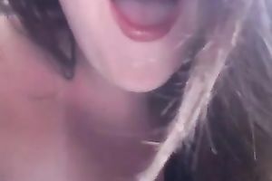 My bulky girlfriend loves to expose her large saggy mambos