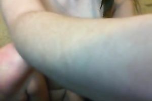 Dirty Russian web camera hussy stretches her backdoor for me