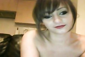 This highly spoiled nympho can't live without flaunting her love bubbles