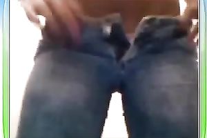 I have a hot body and I love stripping in front of the web camera