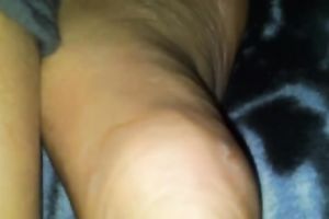 Homemade foot fetish clip with my paramour showing her toes