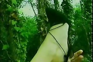 My spicy hawt wifey loves masturbating in the woods