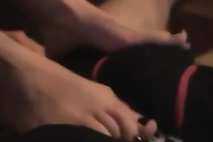My horny GF massages my rod with her feet in homemade clip