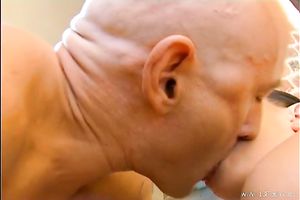 Brutal man mercilessly gapes the arsehole of a youthful whore