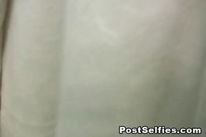 Busty Babe Samantha Shows Her Naked Body In The Bathtub