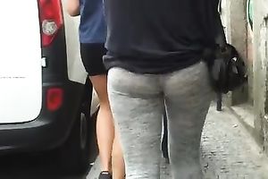 These splendidly sexy hotties in constricted leggings are so fantastic