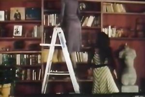 Sandy head salacious wifey sucks lengthy 10-Pounder of her hubby outdoors