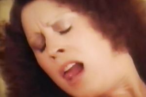 Sandy head salacious wifey sucks lengthy 10-Pounder of her hubby outdoors