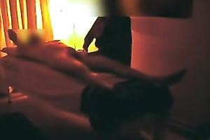 This ebon masseuse knows how to give a admirable cook jerking