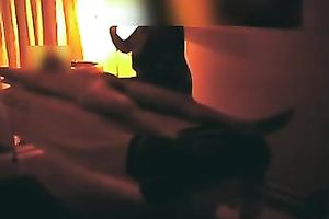 This ebon masseuse knows how to give a admirable cook jerking