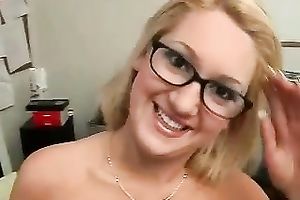 Office cutie with pretty natural juggs will taste jock