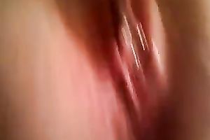 I love to fuck my girlfriend's luscious slit in missionary position