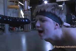 Short haired hottie shows how resigned and hardy that babe is