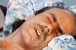 Spectacled cutie acquires enticed by chap and gives him a oral-stimulation