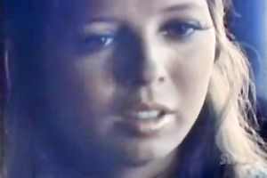 Spectacled cutie acquires enticed by chap and gives him a oral-stimulation