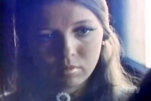 Spectacled cutie acquires enticed by chap and gives him a oral-stimulation