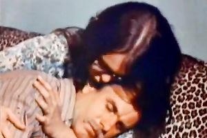 Spectacled cutie acquires enticed by chap and gives him a oral-stimulation