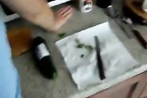 My girlfriend in the kitchen lets me bonks her quick and cum