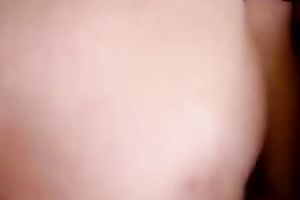 Fucking my honey quickly and jerking off my rod on her thighs