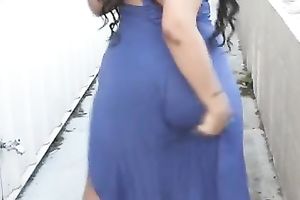 My dark queen has a million dollar gazoo and she knows how to twerk