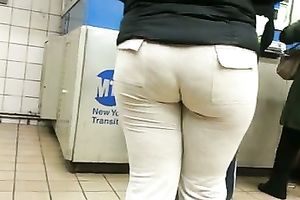 Big-assed woman receives caught on my hidden cam in a shop