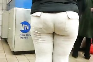 Big-assed woman receives caught on my hidden cam in a shop