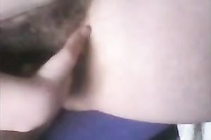 Chubby white floozy on livecam appears undressed to show me her goodies