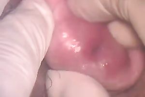 Trashy hoochie lets her paramour examine her swollen twat