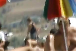 I love to spy on hawt babes with slender bodies on the bare beach