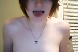 Short-haired nympho just can't live without playing with her sex toy