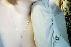 Webcam solo episode with me kneading my big natural whoppers