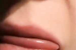 My sperm-addicted girlfriend knows how to give a ideal oral pleasure