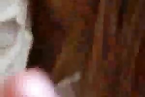 Prurient hoochie knows how to give a great oral