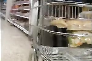 Spying on one bootylicious nympho in the supermarket