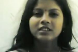 Sweet Indian girlfriend posed bare on my homemade video
