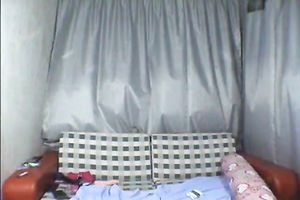 Chinese web camera model with small love melons knows how to put on a show