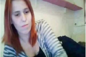 I am a stylish redhead and I like to show off my tasty love bubbles on livecam