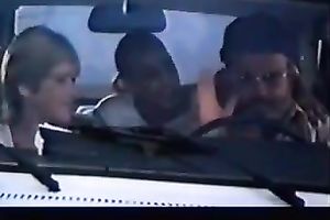 One fellow copulates 2 glamorous chicks who take up with the tongue every others punanies