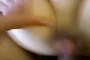 Iranian whore takes it in her mouth and acquires jizzed on her love muffins