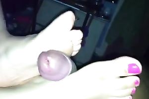 My lubricious Latina girlfriend knows how to give a priceless footjob