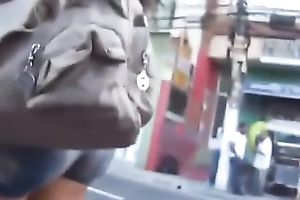 Amateur honey with terrific gazoo acquires caught on my spy webcam in the street