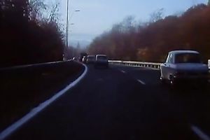 Cute blond fingers her love tunnel in a car and lets a fellow see her