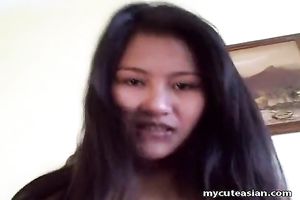 Chubby Filipino nympho receives pounded in missionary position